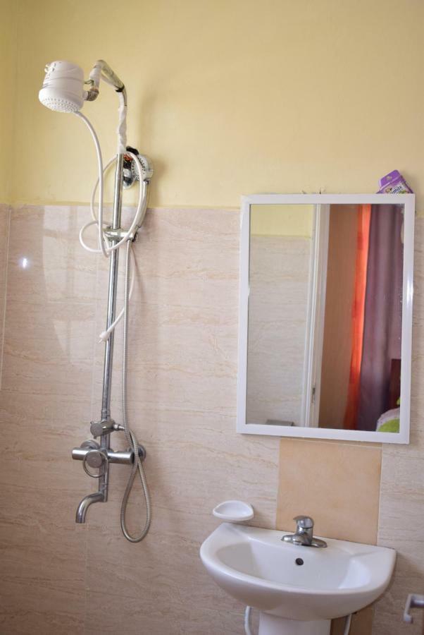 Joy Comfort Homestay Найроби Экстерьер фото
